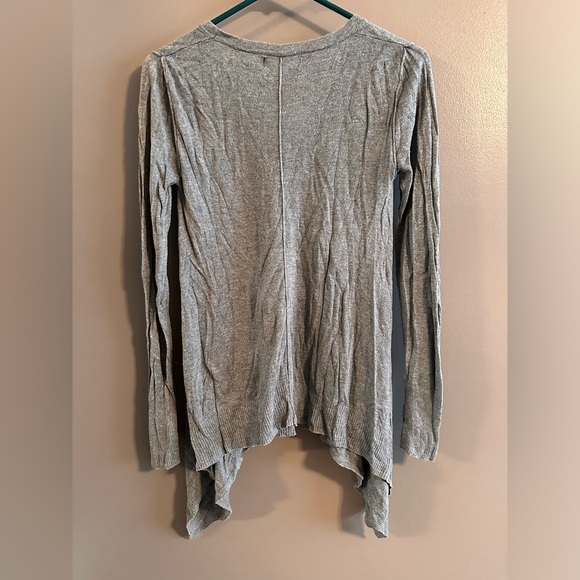 Mossimo heather grey long sleeve light sweater / asymmetrical hem and seams - Picture 5 of 7
